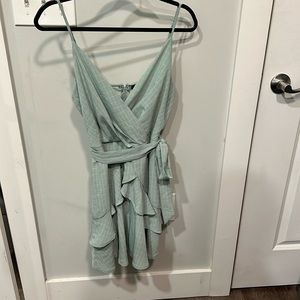 Light green tank wrap dress size large NWOT
